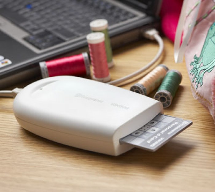 Kit Husqvarna 4D lettore/registratore per salvare i propri disegni su un scheda 4D